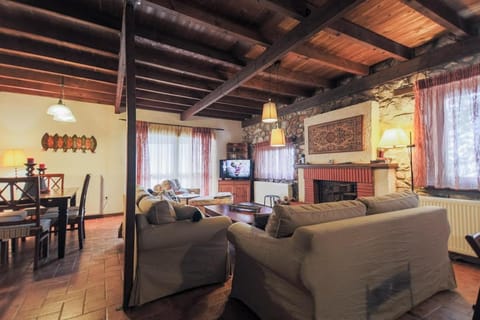 Mountain Stonehouse - By Alseides Apartment in Pieria, Greece