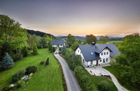 Bird's eye view, Garden, Garden view, Mountain view