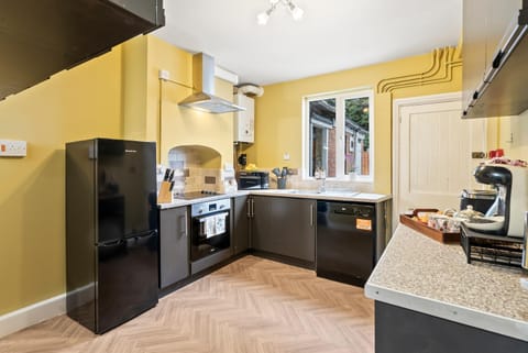 Kitchen or kitchenette, dishwasher, oven, pet friendly, stove, toaster