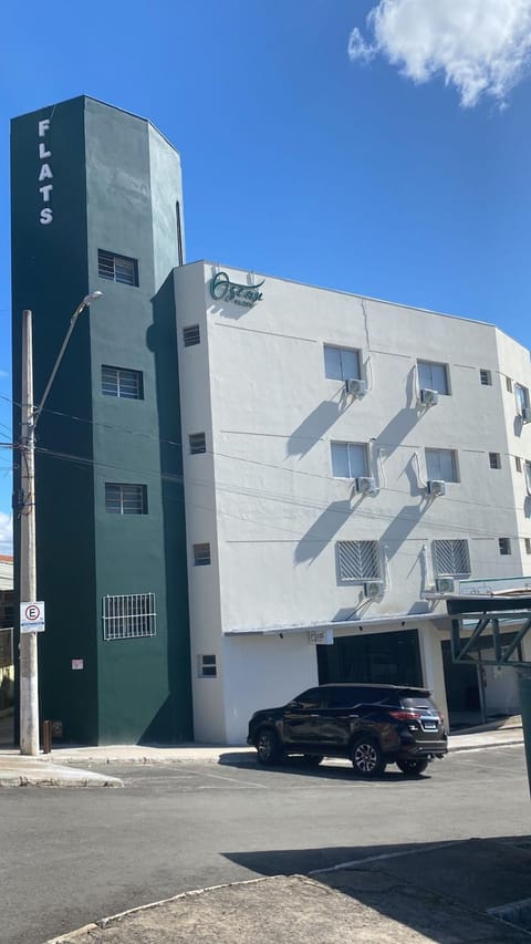 Property building, Location