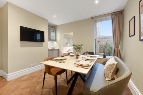 TV and multimedia, Dining area