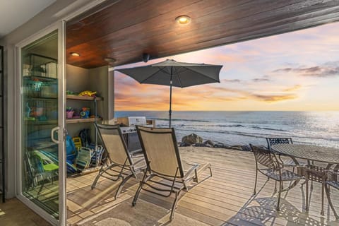 Hawaiian Style Beachfront on Beach Road House in Capistrano Beach