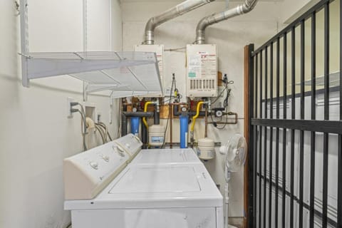 Hawaiian Style Beachfront on Beach Road House in Capistrano Beach