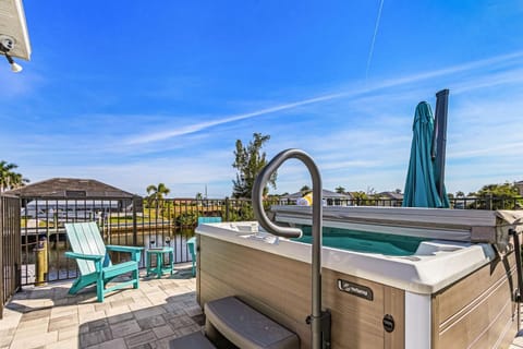 Waterfront Fun & Relaxation Await - Your Ultimate Gulf-Access Getaway! - Villa Ocean Life - Roelens House in Cape Coral