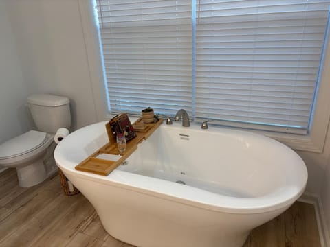 Family Thyme Canal House House in Surf City