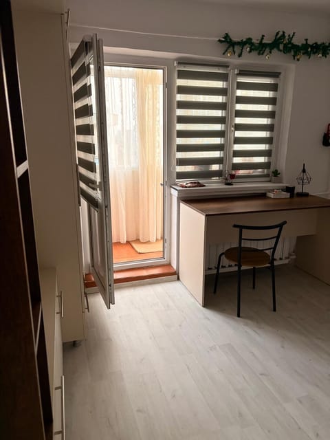 Cozy Urban Nest Apartment in Craiova