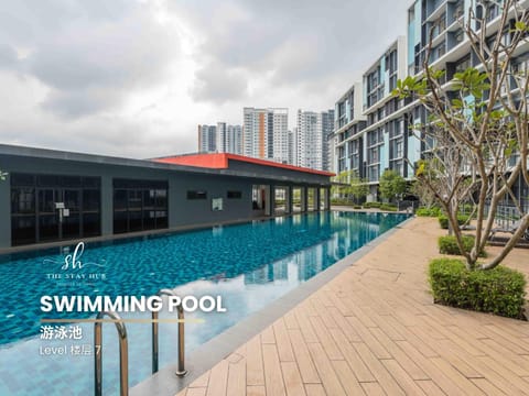 Pool view, Swimming pool