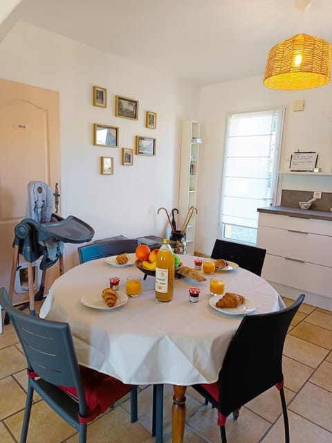 Face à la Citadelle - Jardin & Parking privé House in Forcalquier