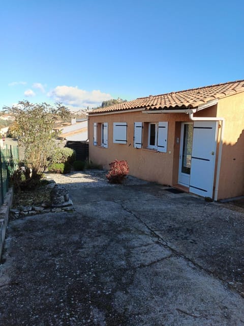 Face à la Citadelle - Jardin & Parking privé House in Forcalquier
