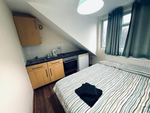 Pebbles Guest House - Flat 6 Apartment in Southampton
