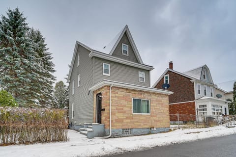 Game Room and Backyard Modern Altoona Home! House in Altoona