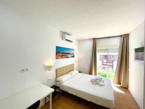 TV and multimedia, Balcony/Terrace, Bedroom, heating, towels, air conditioner