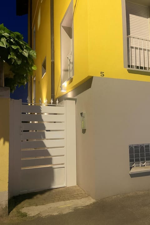 Palazzo Gregorio Bed and Breakfast in Parma