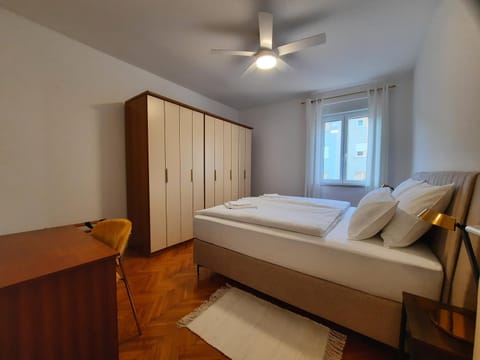 Bed, Bedroom, wardrobe