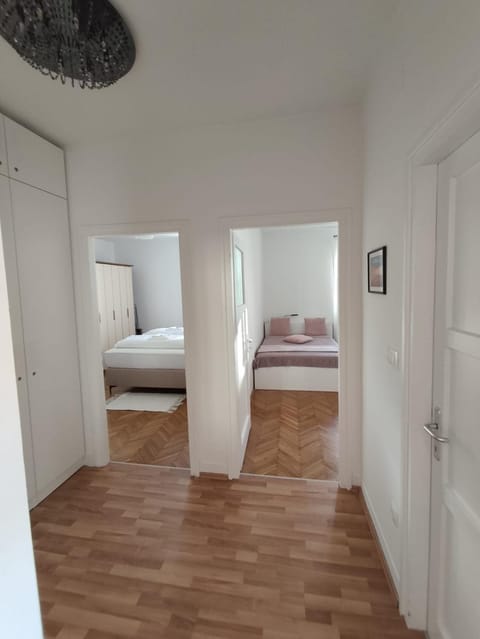 Anchor Point Zadar, zentral, ideal für Paare, Freunde & Familien Apartment in Zadar