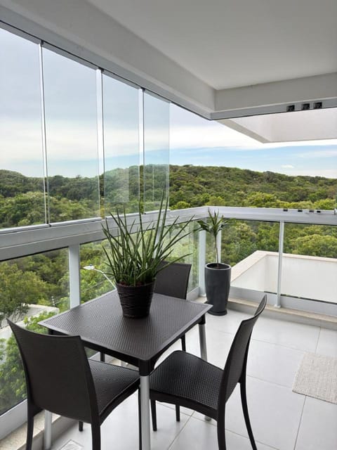 Day, Natural landscape, View (from property/room), Balcony/Terrace, Dining area, Mountain view
