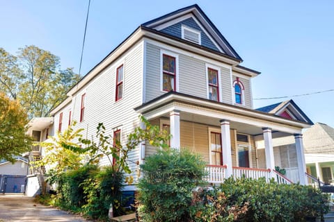 Property building, Parking