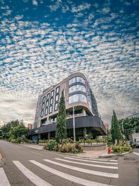 Property building, Day