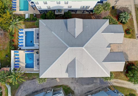 Reef Retreat House in Garden City