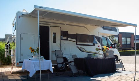 Camper max 5p, unique experience, terras, central Belgium Campground/ 
RV Resort in Flanders