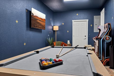 Billiard, Game Room, TV and multimedia, Entertainment