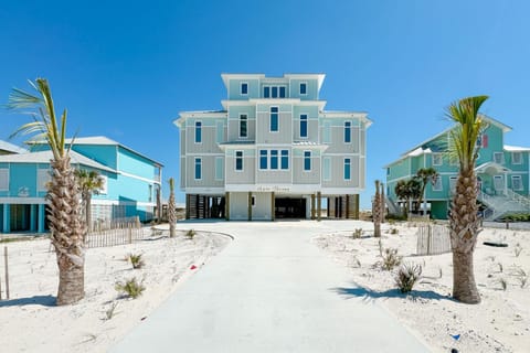 Property building, Day