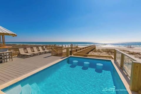 Balcony/Terrace, Swimming pool