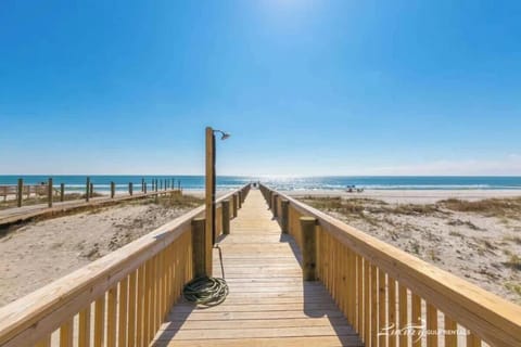 Cielo Vista by GSVR - 11BR Beachfront Retreat in Gulf Shores with Private Pool - Free Activities and Golf! House in West Beach