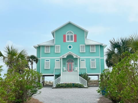 Property building, Day