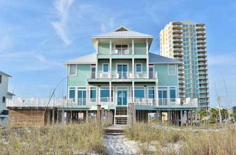 Property building, Day