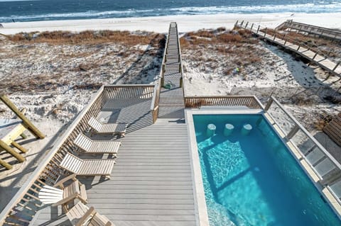 Day, Natural landscape, Beach, Pool view, Sea view, Swimming pool, sunbed