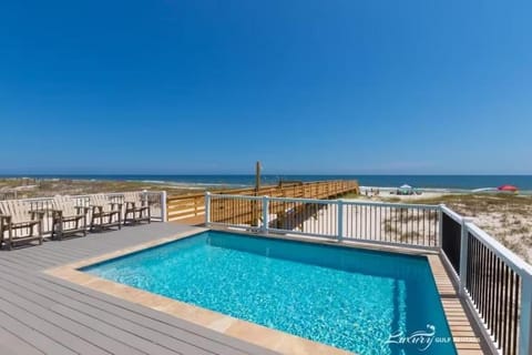 Day, View (from property/room), Balcony/Terrace, Beach, Pool view, Sea view, Swimming pool, sunbed