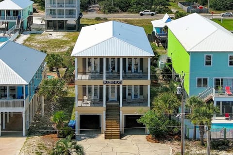 Property building, Day, Neighbourhood, Street view
