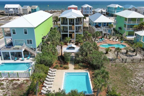 Property building, Day, Bird's eye view, Beach, Pool view, Sea view, Swimming pool, sunbed