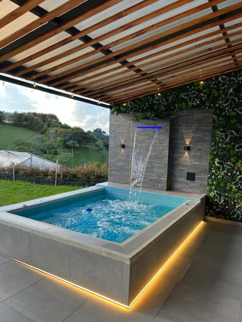 Natural landscape, Hot Tub, Swimming pool