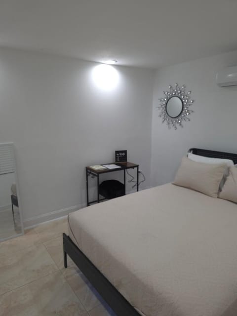 Hostal La Fuente Apartment in Lake Magdalene