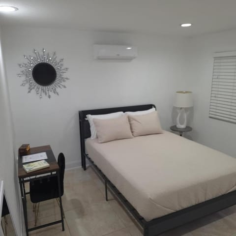 Hostal La Fuente Apartment in Lake Magdalene