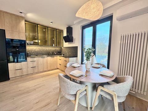 Kitchen or kitchenette, Living room, Dining area