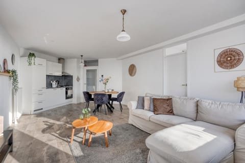 Living room, kitchen