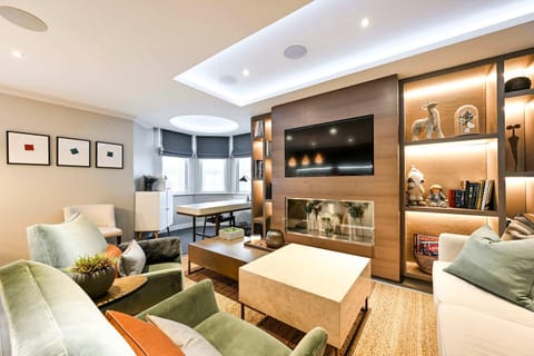 TV and multimedia, Living room, Seating area