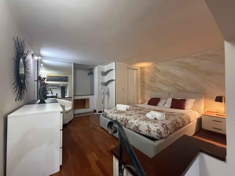 Bed, Photo of the whole room, Bedroom, towels, wardrobe