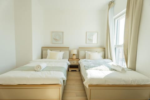 Sophisticated Yas Island Suite 2BR Apartment in Abu Dhabi