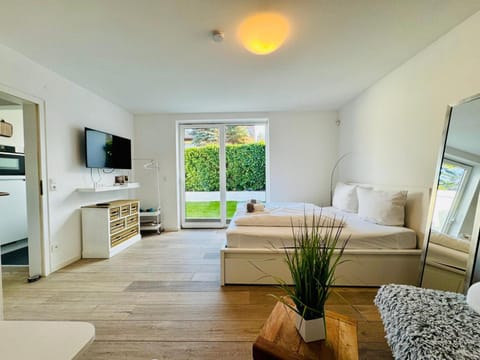 Bed, TV and multimedia