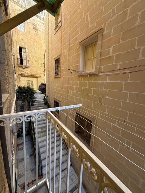 3 St Anne's Street Apartment in Valletta