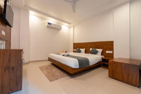 Bed, TV and multimedia, Photo of the whole room, Bedroom, air conditioner