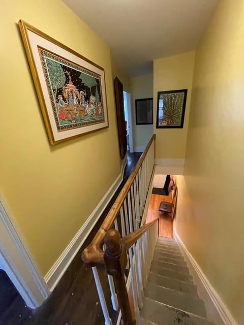 Downtown 3BR duplex full kitchen parking off i-787 House in Albany