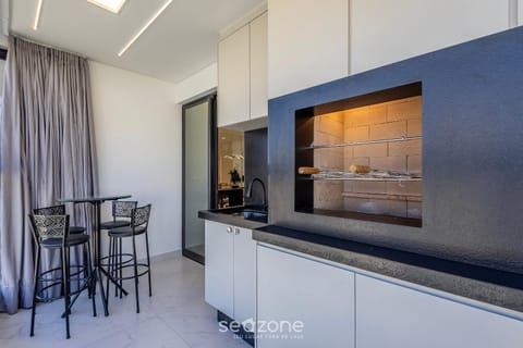 BBQ facilities, Dining area