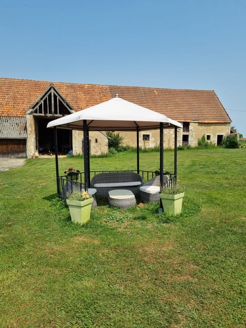 Property building, Garden