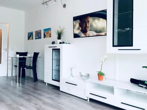 TV and multimedia, Dining area
