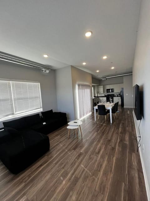 Greywood Retreat Apartment in Des Moines